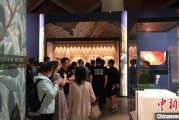 测算八字百年典藏首渡重洋 124套英国工艺美术运动珍品亮相天津